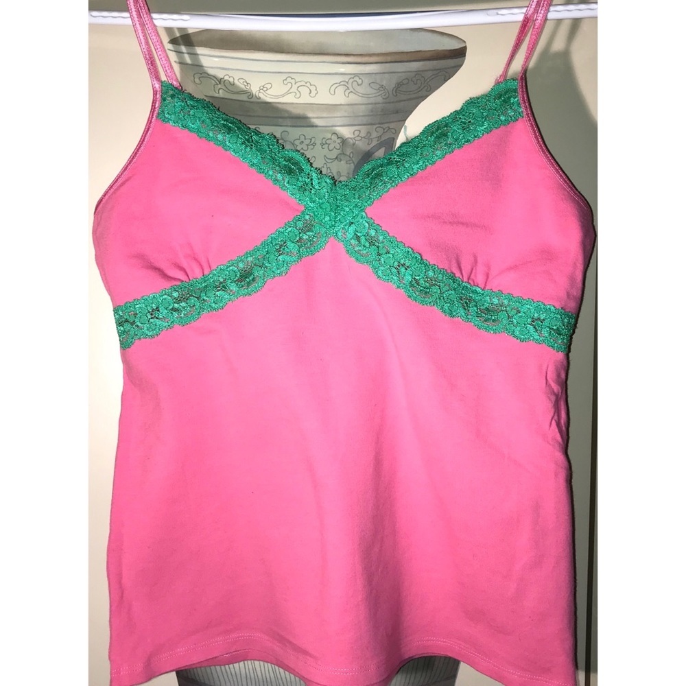 🌸NWOT🌹HOT PINK CAMISOLE🌸🌹